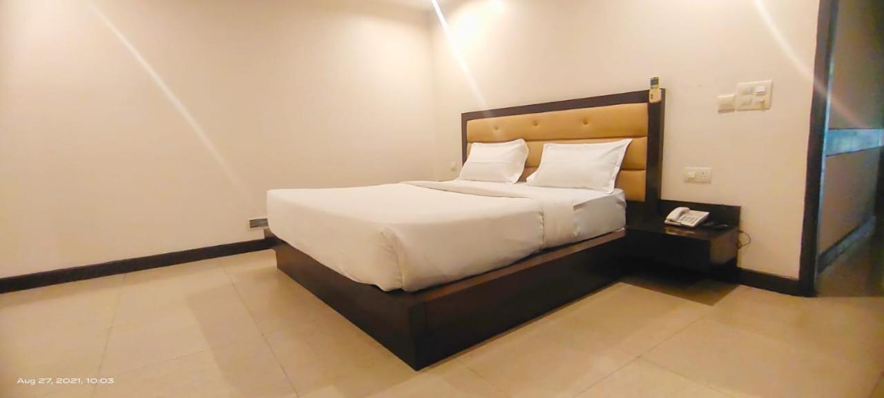 Zenith Hotel - Delhi Airport Nowe Delhi Zewnętrze zdjęcie